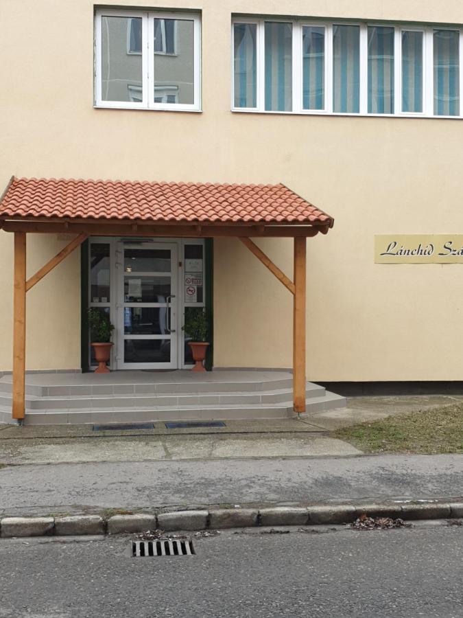 Lánchíd Szálló Kecskemét Exterior foto